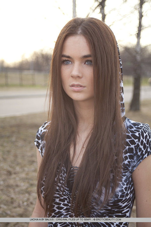 Фаина, 19
